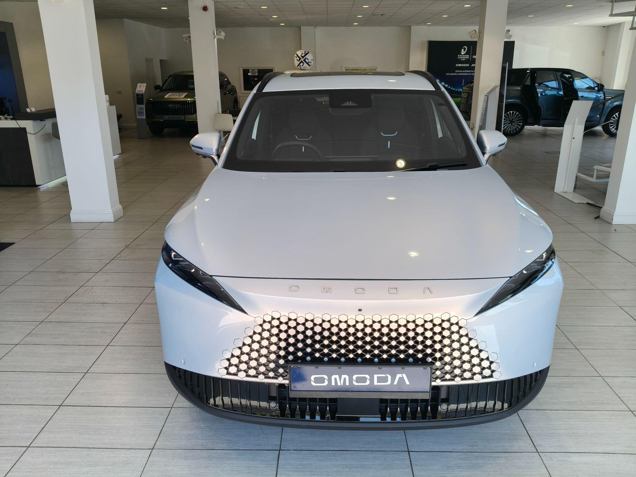 Large vehicle image